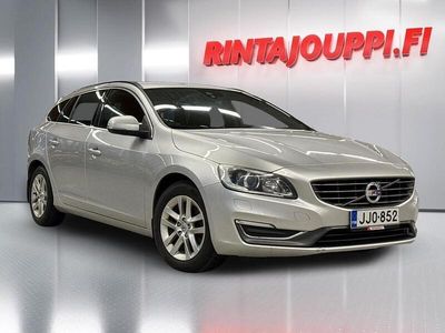 Käytetty Volvo V60 Momentum 114 HP (83 kW) 2014 Hopea Farmari