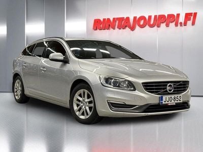 Hopea Käytetty 2014 Volvo V60 Momentum Farmari | 9 200 € (Perustarjous)