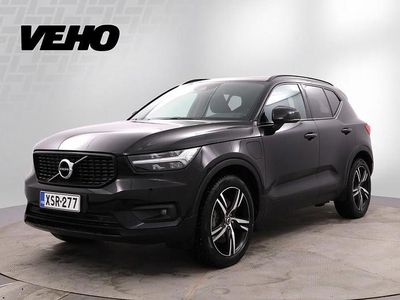 Käytetty Volvo XC40 R-Design 211 HP (155 kW) 2021 Musta Katumaasturi