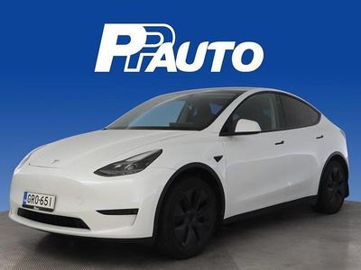 Valkoinen Käytetty 2024 Tesla Model Y RWD Katumaasturi | 36 890 € (Perustarjous)