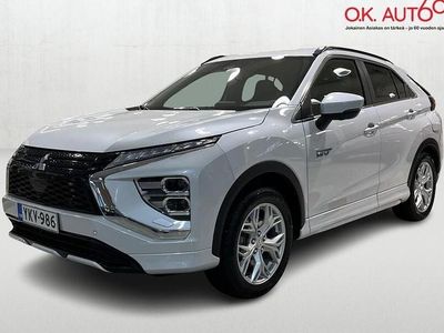 Käytetty Mitsubishi Eclipse Cross Intense 185 HP (136 kW) 2022 Valkoinen Katumaasturi