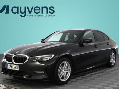 BMW 330e
