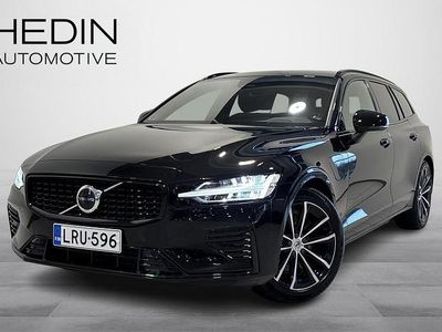 Musta Käytetty 2023 Volvo V60 Performance Farmari | 40 490 € (Perustarjous)