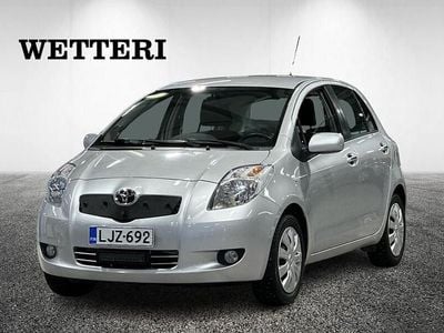 Käytetty Toyota Yaris 87 HP (63 kW) 2008 Hopea Viistoperä