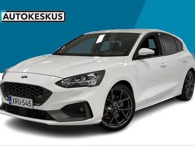 Valkoinen Käytetty 2020 Ford Focus ST Viistoperä | 28 690 €