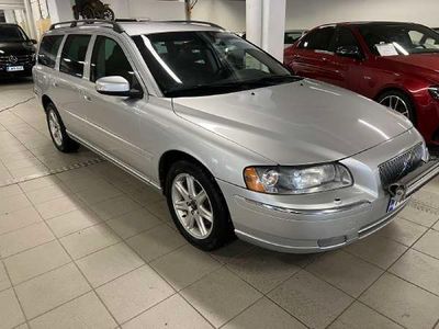 käytetty Volvo V70 2,5T AWD Classic aut