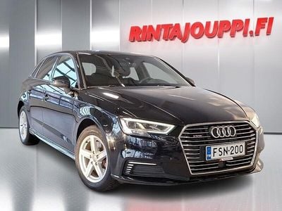 Käytetty Audi A3 Sportback e-tron Business 150 HP (110 kW) 2020 Musta Viistoperä