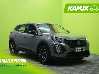 Hopea / harmaa Käytetty 2023 Peugeot 2008 Active Katumaasturi | 22 900 € (Kallis)