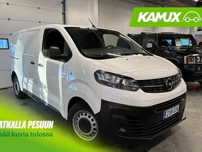 Käytetty Opel Vivaro Comfort 144 HP (105 kW) 2022 Valkoinen Tila-auto