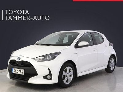 Käytetty Toyota Yaris Hybrid Business Edition 116 HP (85 kW) 2021 Viistoperä