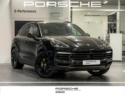käytetty Porsche Cayenne E-Hybrid #BOSE / Imuovet / Adaptiivinen vakkari / Ilmajousitus / Power Streering Plus