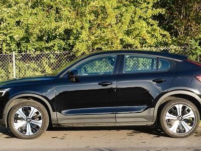 Käytetty 2022 Volvo C40 Core Katumaasturi | 29 900 € (Hyvä tarjous)