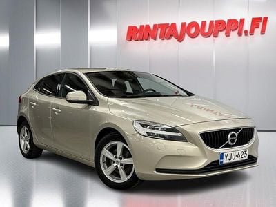 Käytetty Volvo V40 Business Edition 120 HP (88 kW) 2018 Ruskea Viistoperä