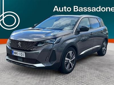 Käytetty Peugeot 5008 Allure 131 HP (96 kW) 2022 Tila-auto