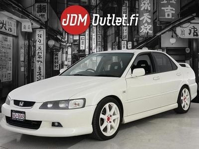 Käytetty 2001 Honda Accord Sedan | 13 890 €