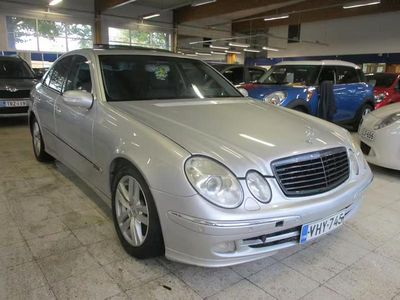 Hopea Käytetty 2004 Mercedes E320 Avantgarde Sedan | 3 980 €