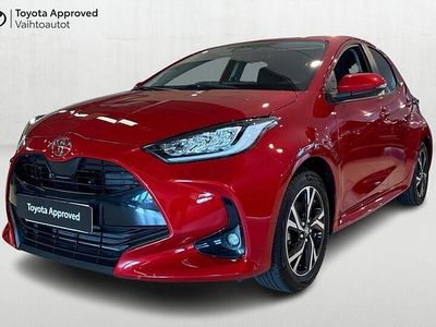 Käytetty Toyota Yaris Hybrid Plus 116 HP (85 kW) 2024 Punainen Viistoperä