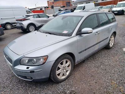 käytetty Volvo V50 2,4i Momentum Geartronic BUSINESS - Ilmastointi, vakionopeudensäädin, huolto ja jakohihna vaihdettu 04.2024