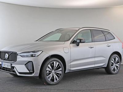 Hopea Käytetty 2025 Volvo XC60 Performance Katumaasturi | 62 800 € (Kallis)
