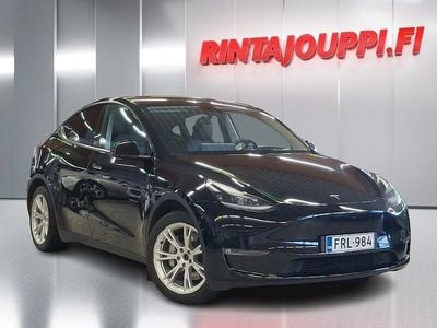 Käytetty Tesla Model Y 258 kW (351 HP) 2023 Musta Katumaasturi