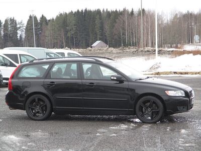 käytetty Volvo V50 T5 230hv aut Momentum