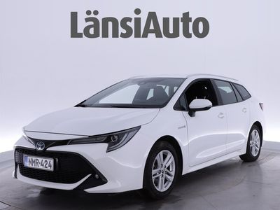 käytetty Toyota Corolla Touring Sports 1,8 Hybrid Active Business / Mukautuva vakionopeussäädin / Navigointijärjestelmä / Peruutuskamera / Bi-LED-ajovalot **** Tähän autoon jopa 84 kk rahoitusaikaa Nordealta ****