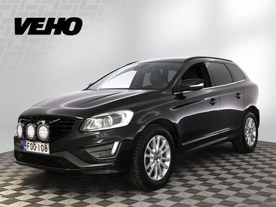 Musta Käytetty 2015 Volvo XC60 R-Design Katumaasturi | 22 900 € (Perustarjous)