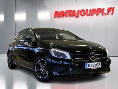 Käytetty 2015 Mercedes A180 Edition Viistoperä | 14 990 € (Perustarjous)