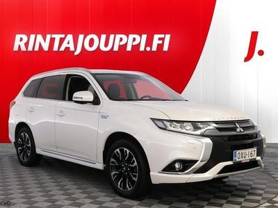 Käytetty Mitsubishi Outlander P-HEV Instyle 121 HP (88 kW) 2016 Valkoinen Farmari