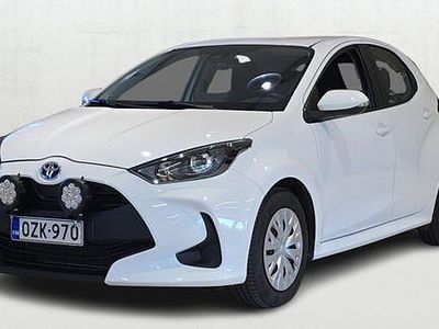 Valkoinen Käytetty 2022 Toyota Yaris Active Viistoperä | 16 990 € (Perustarjous)
