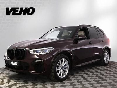 Käytetty BMW X5 M Sport 394 HP (289 kW) 2021 Punainen Katumaasturi