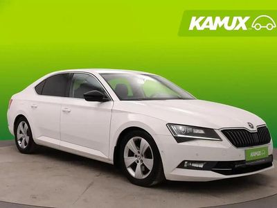 Käytetty Skoda Superb Style 150 HP (110 kW) 2015 Valkoinen Sedan