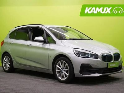 Käytetty BMW 225 Active Tourer 224 HP (164 kW) 2019 Hopea / harmaa Tila-auto