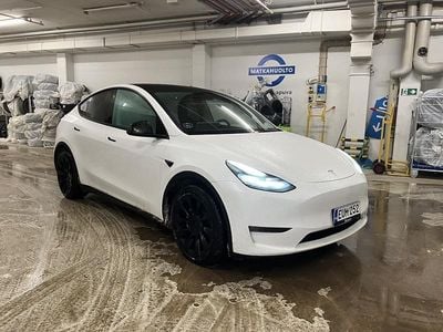 Käytetty Tesla Model Y 258 kW (351 HP) 2022 Katumaasturi