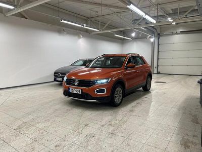 Oranssi Käytetty 2018 VW T-Roc Style Katumaasturi | 20 890 € (Kallis)