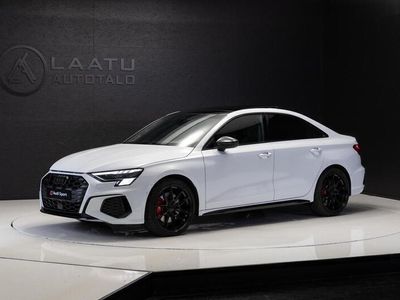 käytetty Audi S3 Sedan TFSI quattro S tronic / B&O 3D / Virtuaalimittaristo Plus / Panorama / Matrix LED / Musta optiikka / MMI Navi