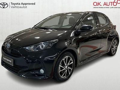 209 Käytetty 2023 Toyota Yaris Active Viistoperä | 21 970 € (Hieman kallis)