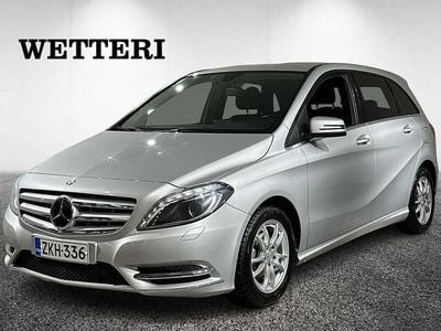Käytetty Mercedes B180 Business 122 HP (89 kW) 2014 Harmaa Tila-auto