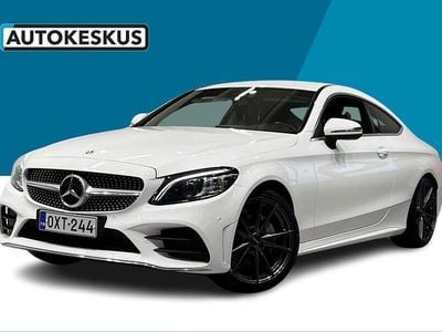 Valkoinen Käytetty 2019 Mercedes C200 AMG Coupe - kaksiovinen | 29 490 € (Hieman kallis)