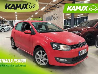 Punainen Käytetty 2011 VW Polo Comfortline Sedan | 6 400 €