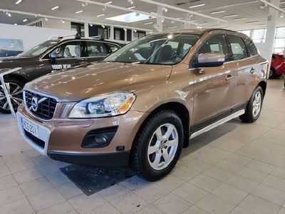 käytetty Volvo XC60 2,4D AWD Momentum aut