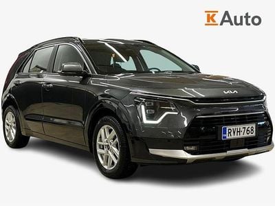Käytetty Kia Niro EX 182 HP (133 kW) 2023 Harmaa Katumaasturi