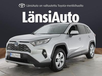 Käytetty Toyota RAV4 Hybrid Active 218 HP (160 kW) 2019 Katumaasturi