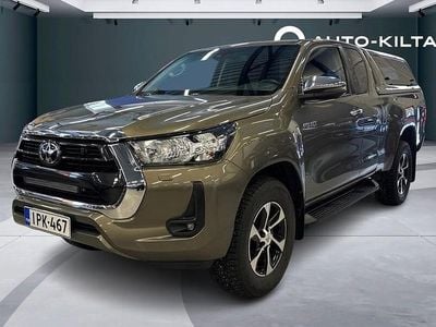 Käytetty Toyota HiLux Active 204 HP (150 kW) 2022 Ruskea (beige) Nouto