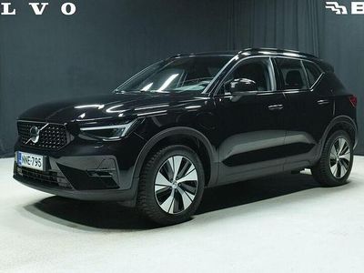 Käytetty Volvo XC40 Plus 211 HP (155 kW) 2024 Musta Katumaasturi