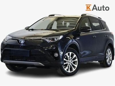 Käytetty Toyota RAV4 Hybrid Plus 155 HP (114 kW) 2018 Musta Katumaasturi
