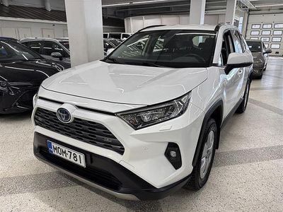 Käytetty Toyota RAV4 Edition 176 HP (129 kW) 2022 Valkoinen Katumaasturi