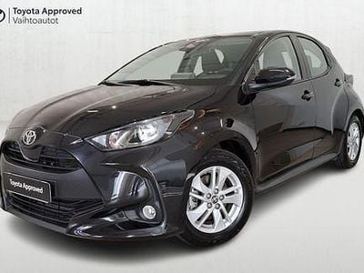 Käytetty Toyota Yaris 114 HP (83 kW) 2024 Musta Viistoperä