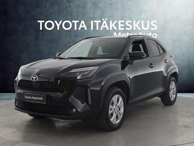 Käytetty Toyota Yaris Cross 116 HP (85 kW) 2025 Musta Katumaasturi