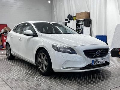 Käytetty Volvo V40 Kinetic 114 HP (83 kW) 2013 Viistoperä